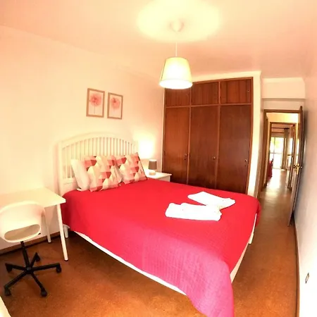 Carcavelos, 3 Bedroom Renovated, S. D. Rana * Каркавелуш