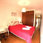 Carcavelos, 3 Bedroom Renovated, S. D. Rana * Carcavelos (Lisbon)