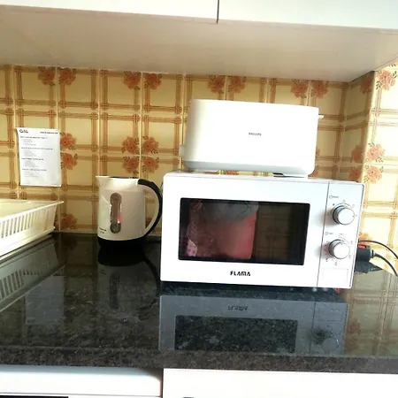 Carcavelos, 3 Bedroom Renovated, S. D. Rana * Carcavelos (Lisbon)